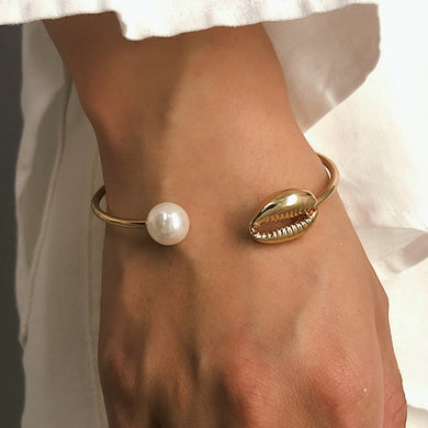 Gold Color Cowrie Shell Bracelets for Women Pearl Beads Charm Cuff Opening Bracelet Bohemian Beach Jewelry Mujer Pulseras